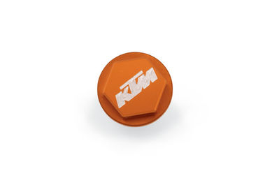 rear-brake-reservoir-cap-04
