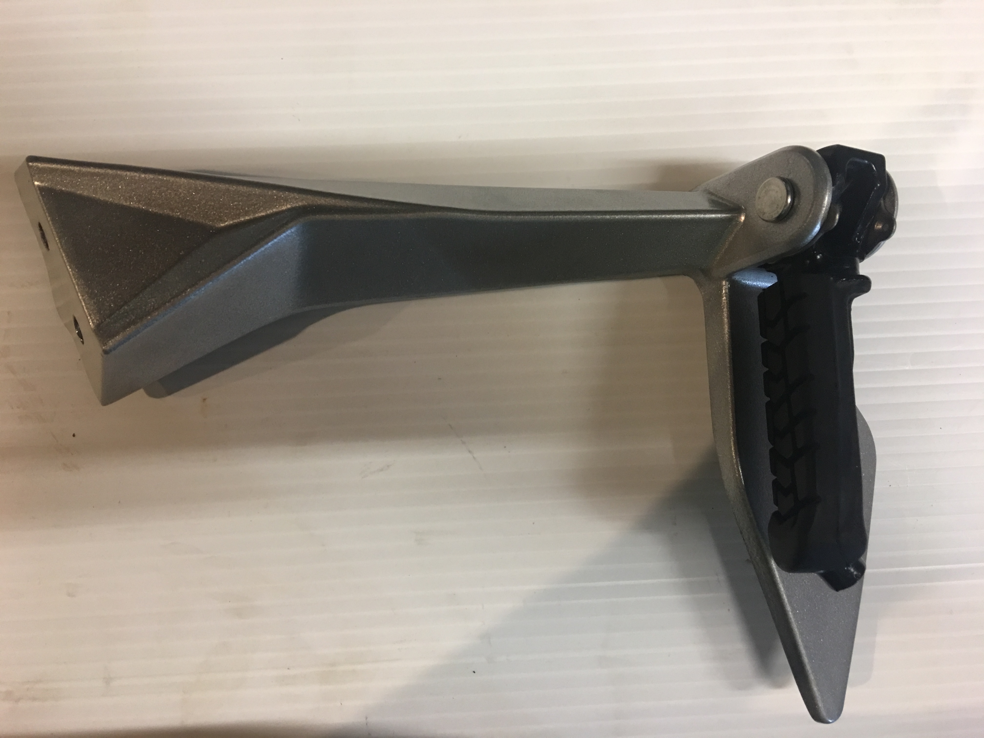 rear-foot-peg-