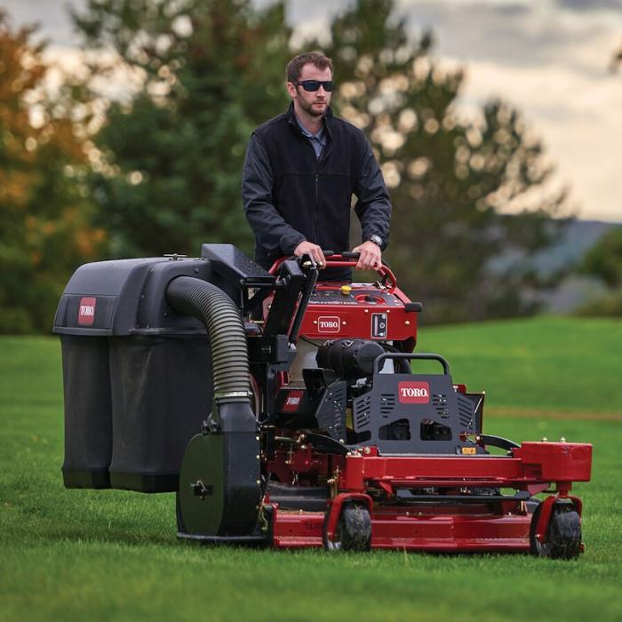 toro-78527-grandstand-60-e=z-vac-blower-and-drive-kit