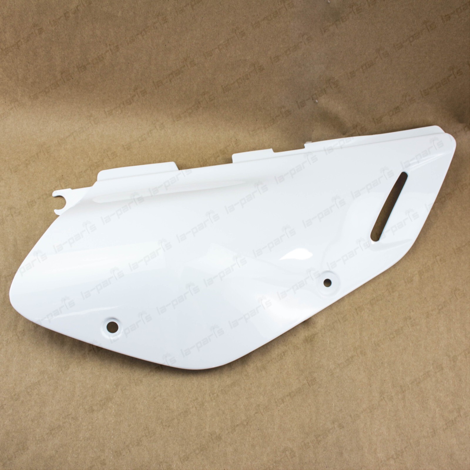 cover-frame-rh-white
